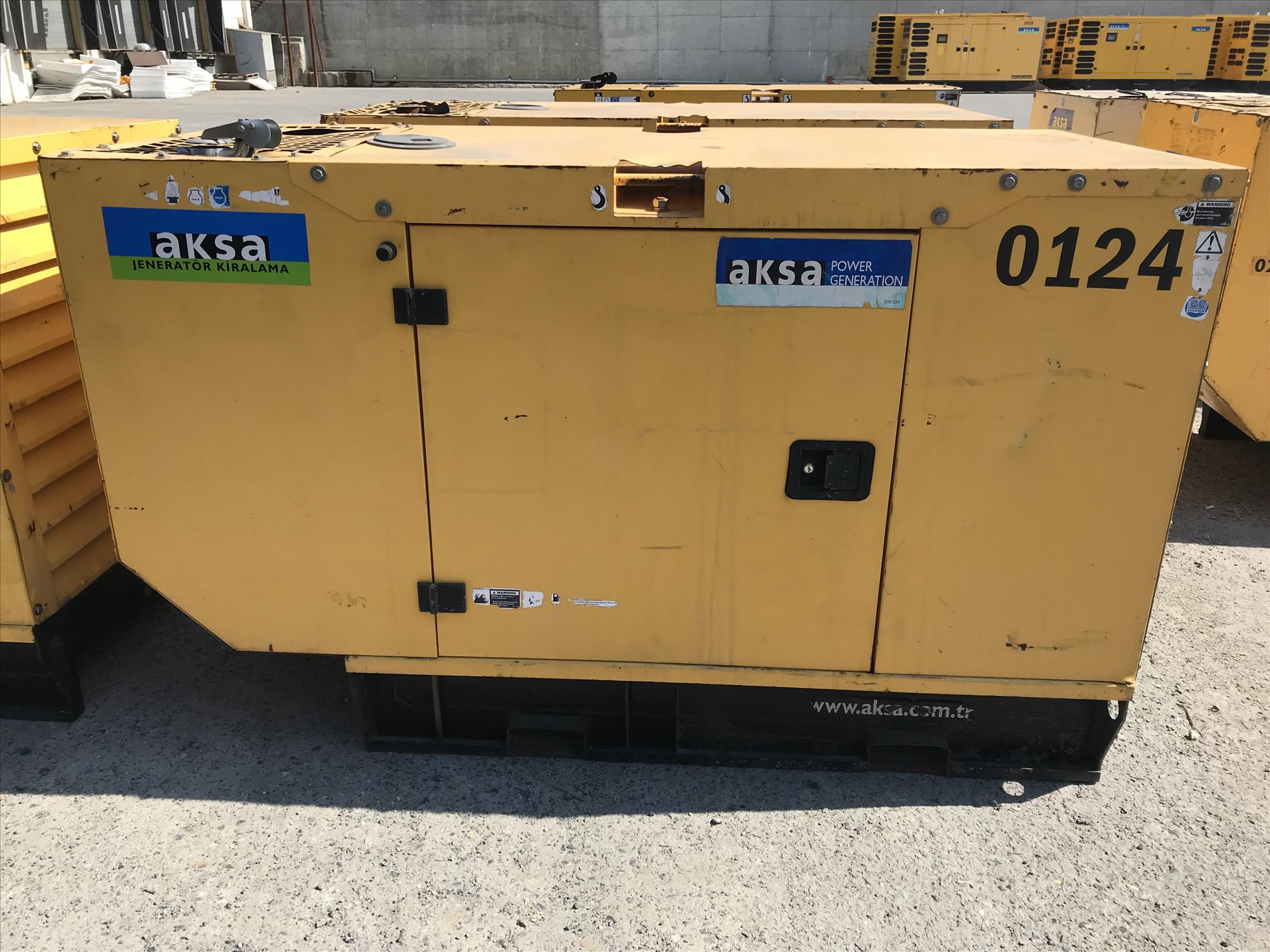 Aksa APD 25 kVA, Aksa Motor, 2014 Model, 3.565 Saatte, Kabinli, Otomatik, Transfer Panosuz